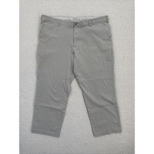 Dockers Classic Fit Khaki Pants Men Size 42x30 Beige Flat Front Straight‎ Leg